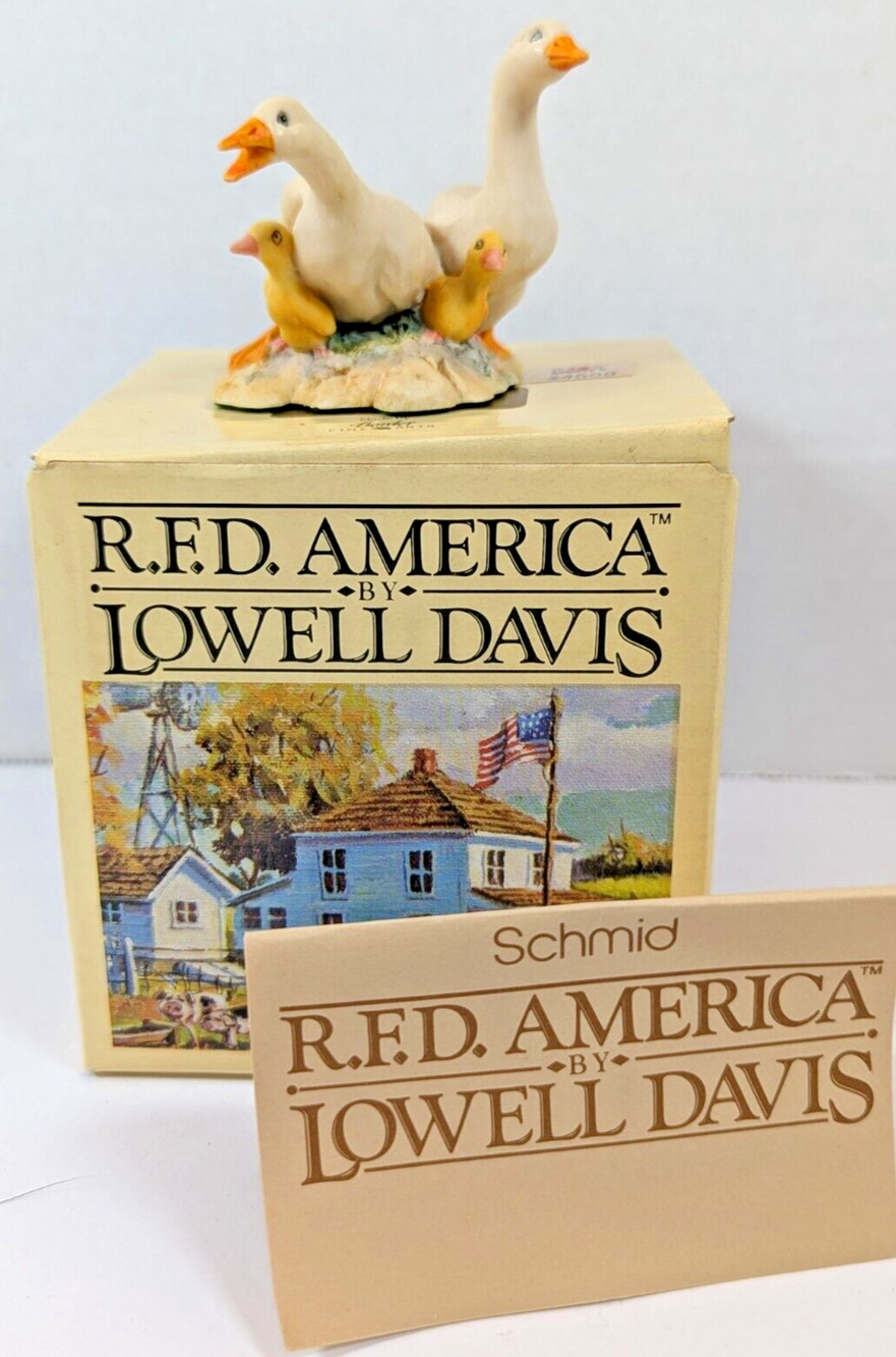 "Family Outing" Geese with Chicks Mint VTG IOB Lowell Davis Schmid MIB